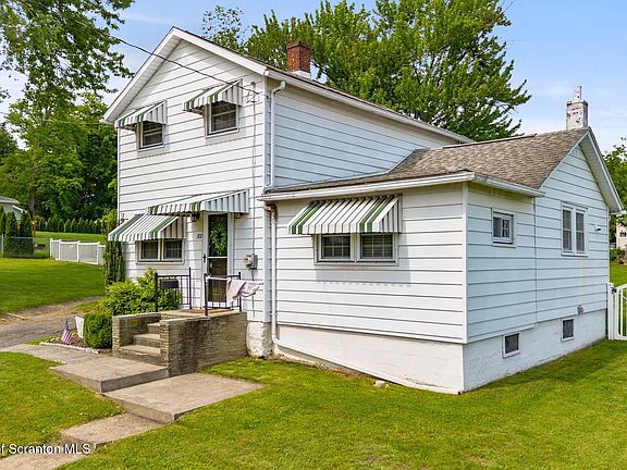 2nd image of 307 Sibley Ave