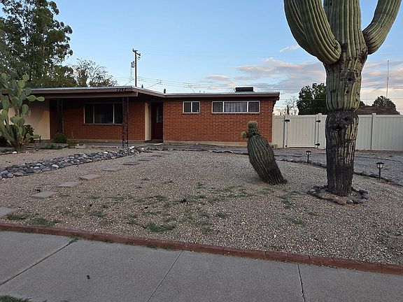 3rd image of 7342 E 28th Pl