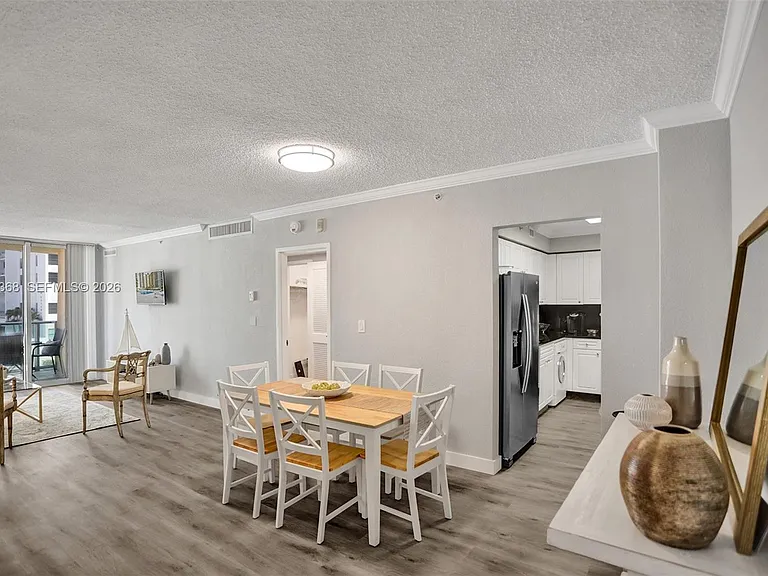 2501 S Ocean Dr #302 — Photo 8