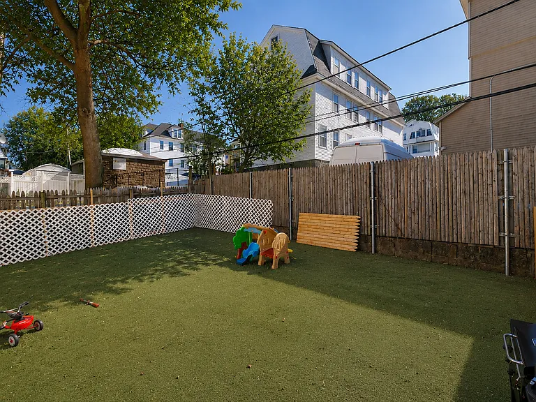 12 Hillside St #3 — Photo 23