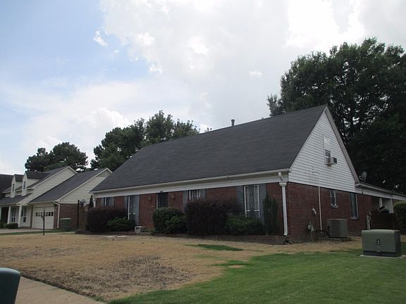 2nd image of 4997 Gardenwood Dr