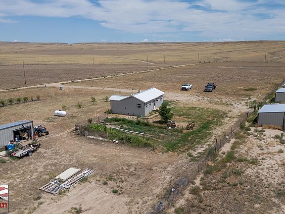 4th image of 2000 Prairie View Rd