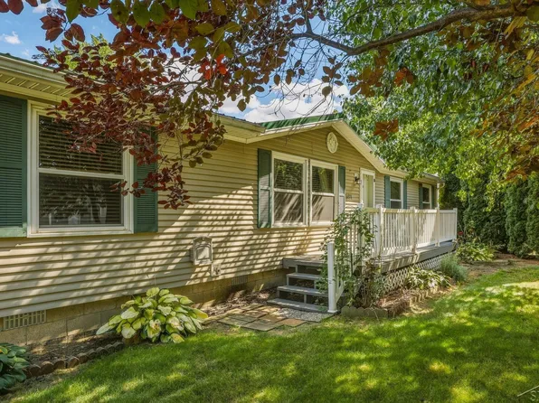 3428 School St, Akron, MI 48701