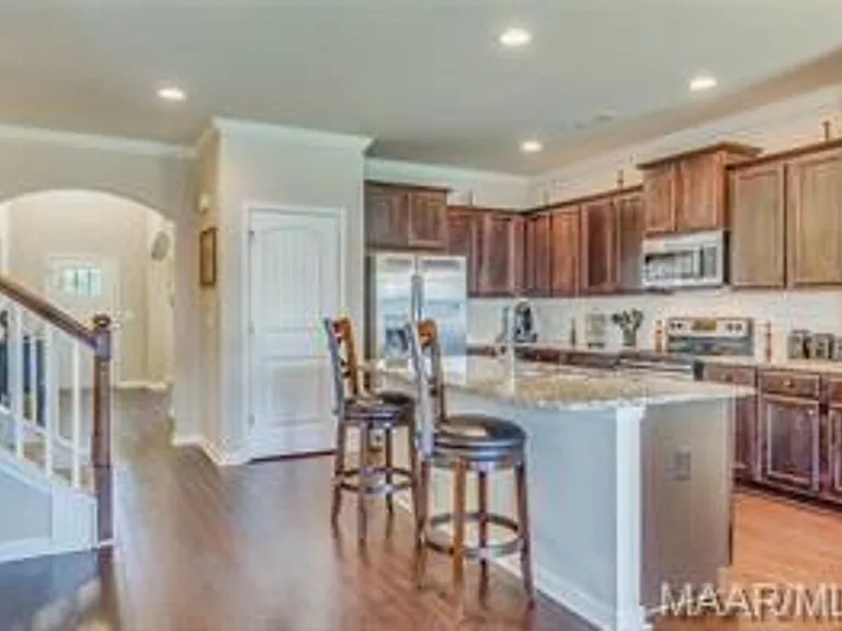9319 Concord Park Dr — Photo 7