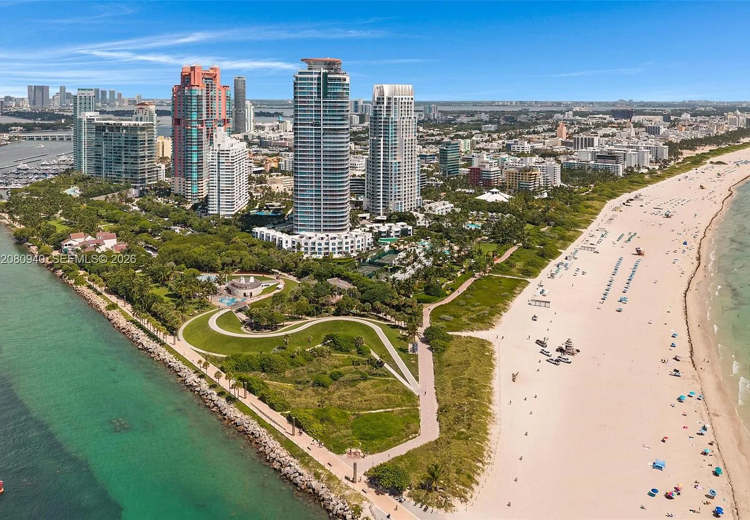 Continuum On South Beach — Photo 3