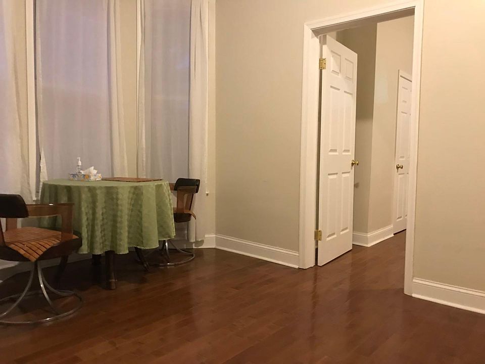 2nd image of 4103 Chester Ave #3