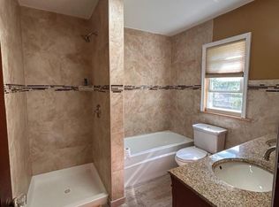 830 Hamilton St, Rahway, NJ 07065