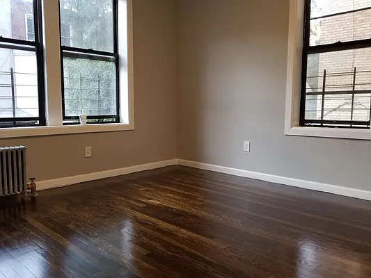 Rented by Bruma Realty LLC | media 9