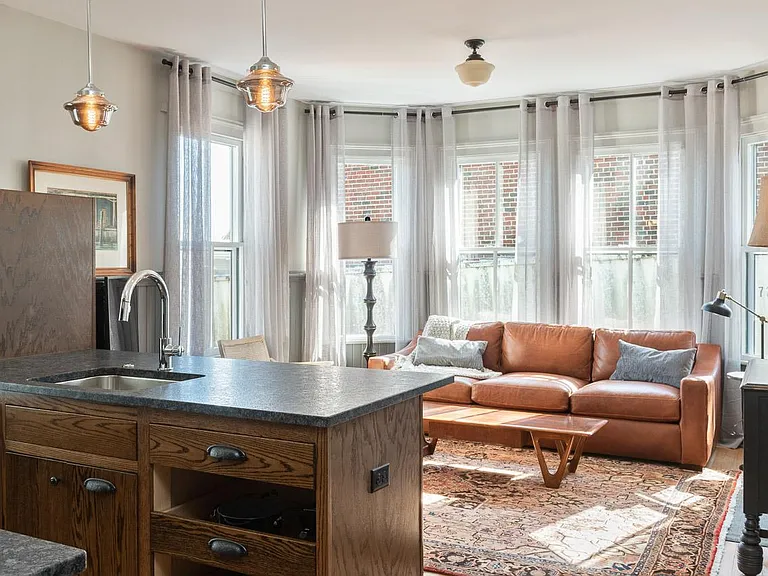 915 Belmont Ave #2 — Photo 4