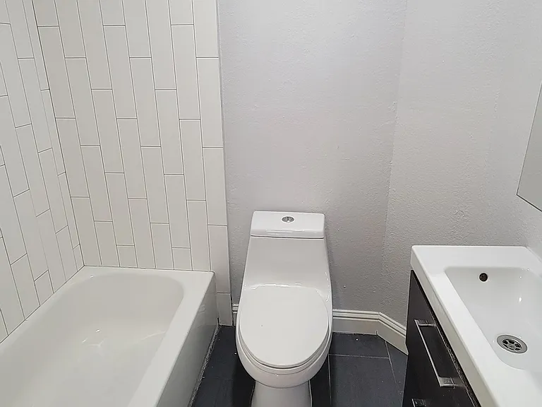 2575 Fruitvale Ave #3 — Photo 10