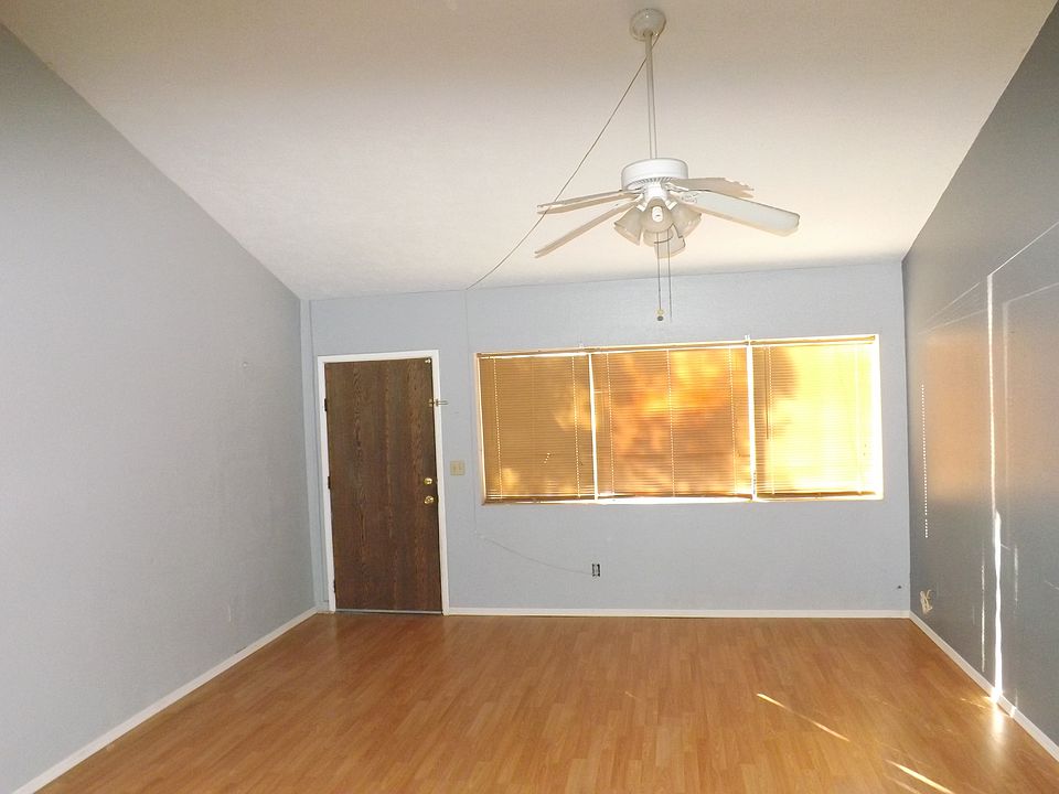 2nd image of 959 E Graybill Dr #3