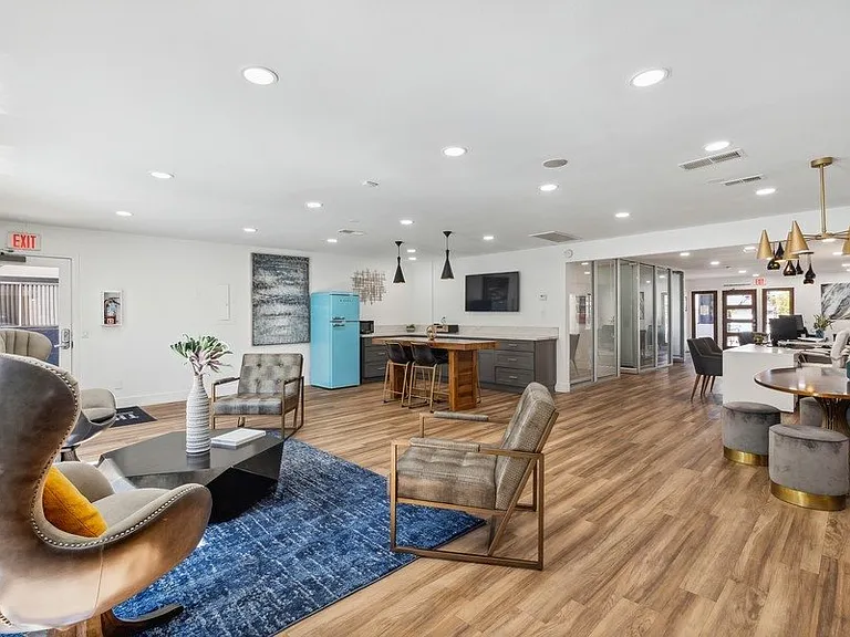 The District Apartment Homes — Photo 17