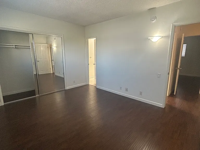 1339 Federal Ave #7 — Photo 12