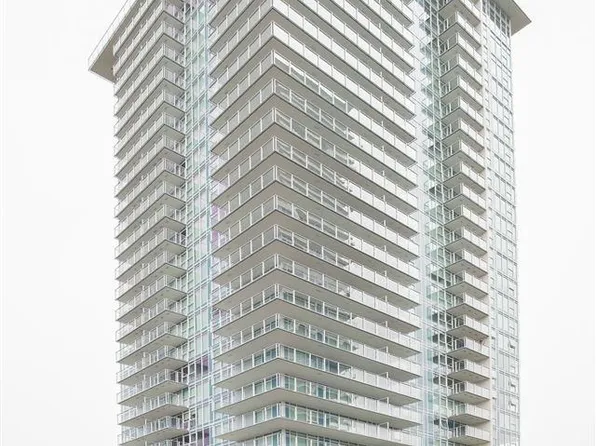 652 Whiting Way, Coquitlam, BC V3J 3S2