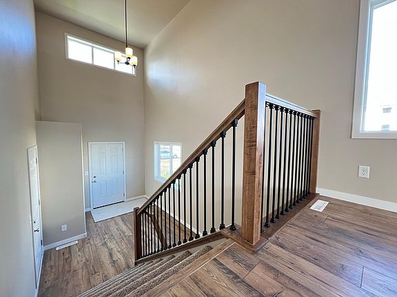 3rd image of 6776 32nd St S