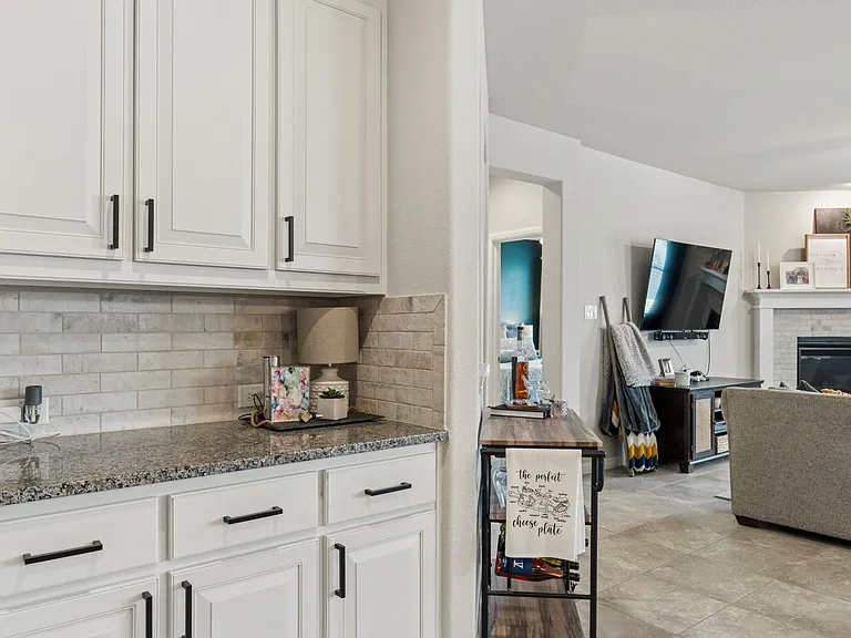 2417 Rooster Ln — Photo 8