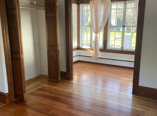 401 Old River Rd FLOOR 2, Manville, RI 02838