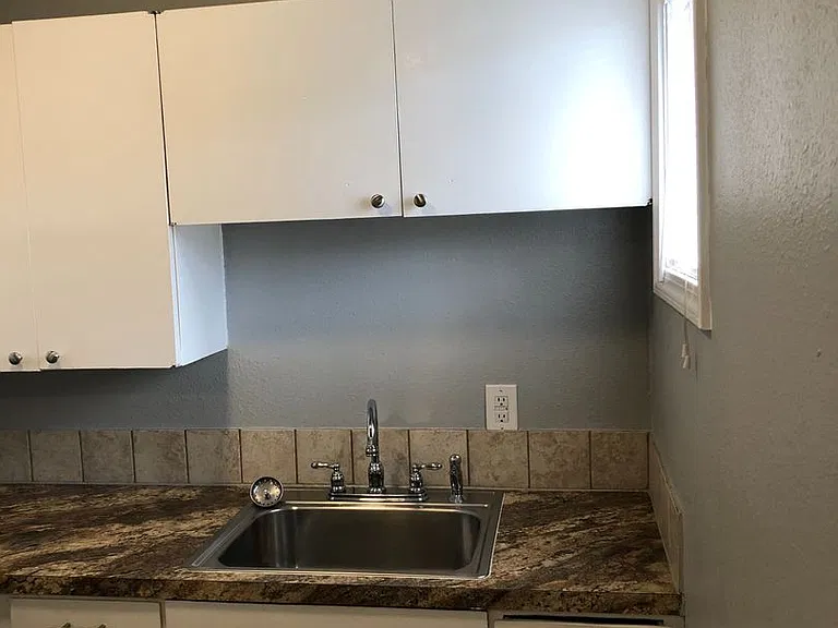 825 Waverly Dr SE — Photo 11