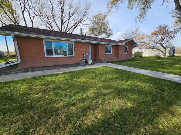 21224 W Slough Rd, Hershey, NE 69143