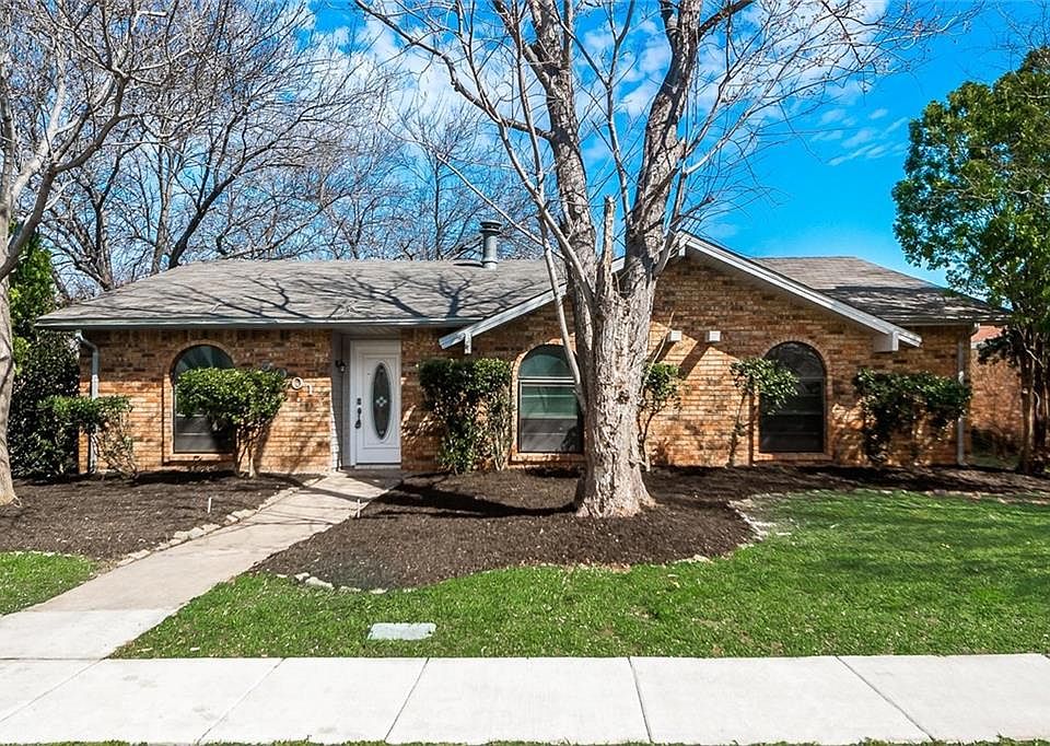 1st image of 5001 Roberts Dr