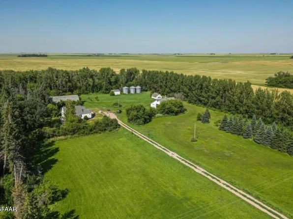 11381 86th St NE, Osnabrock, ND 58269