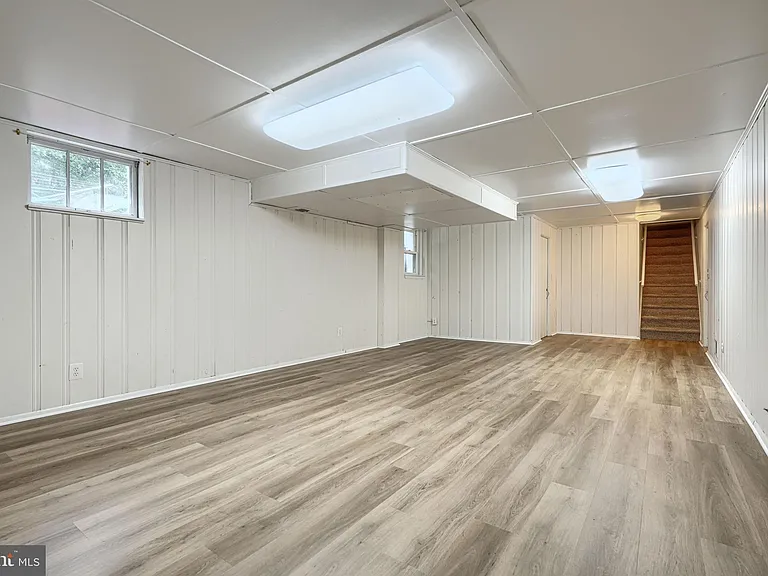 112 Springside Dr — Photo 18