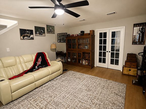 5th image of 366 OAKNOLL DR