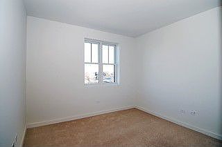 5th image of 300 Anthony Ave Unit 406