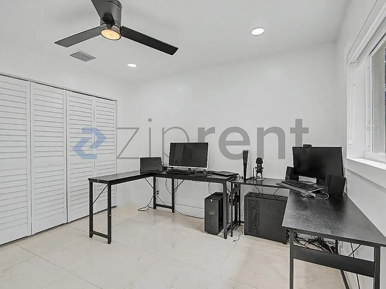 1615 Taft St — Photo 20