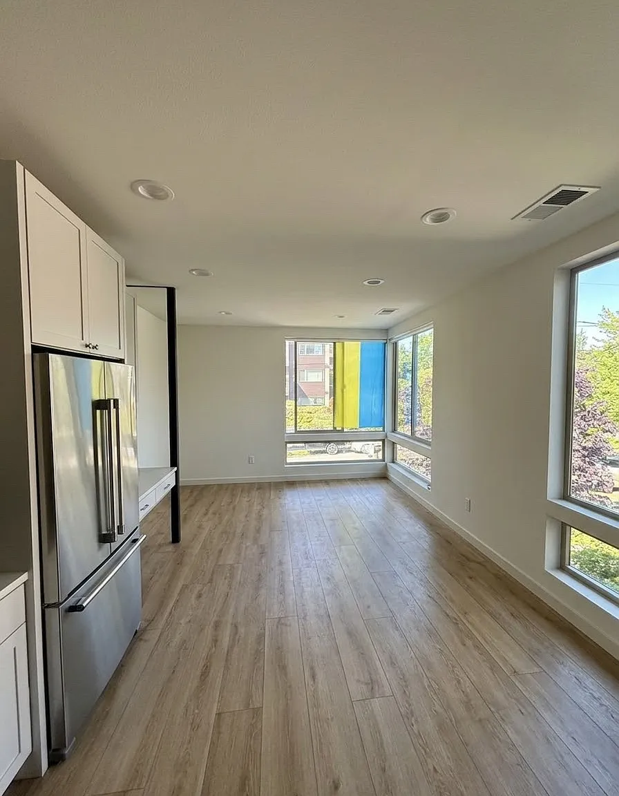 2 bed, 1040 sqft, $3,400 — Photo 4