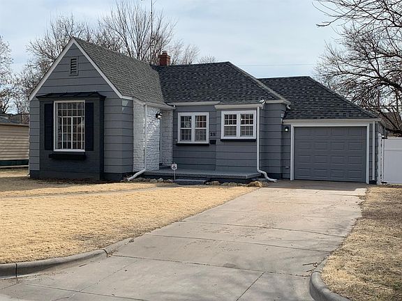 3rd image of 2521 Zarah Dr