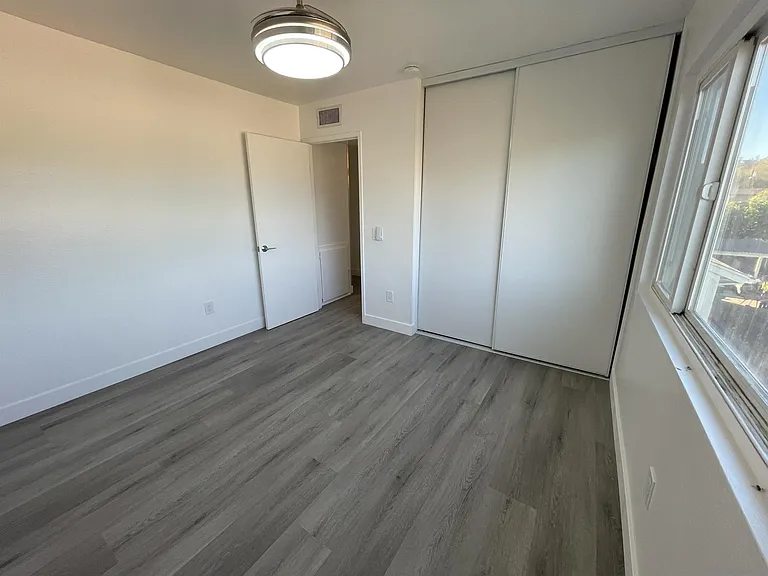 13875 Wayland Grove Ct — Photo 16