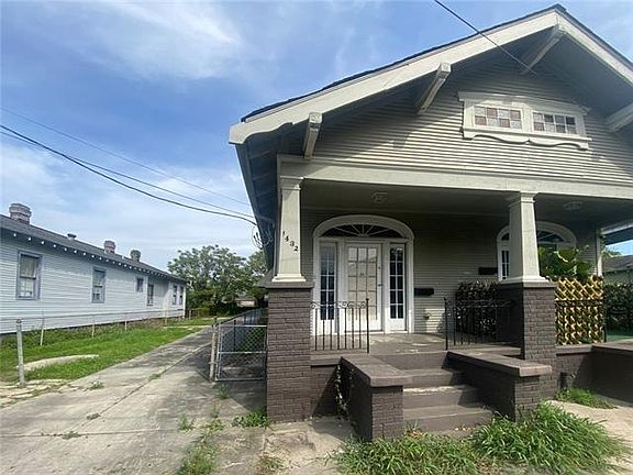 2nd image of 1432 Teche St