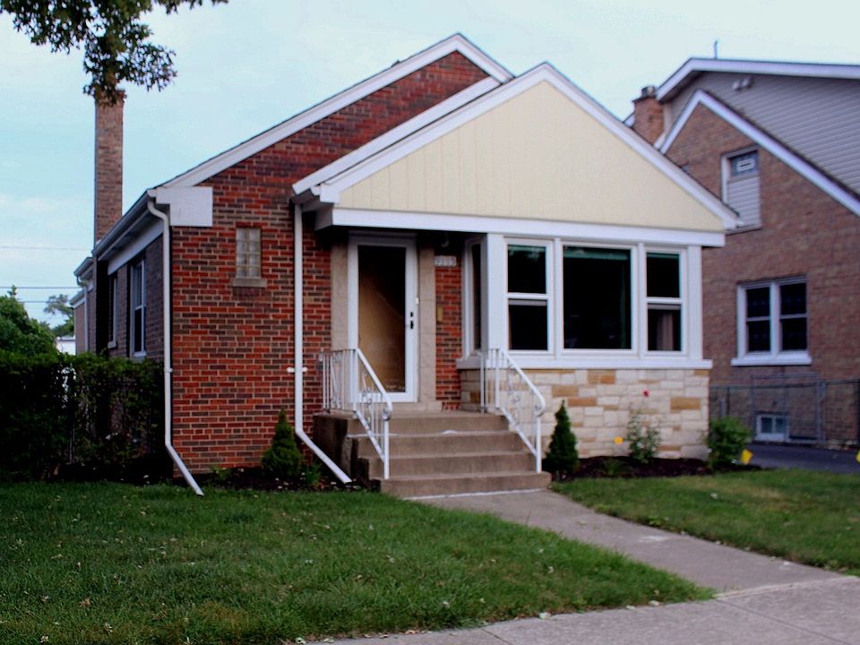 1st image of 9115 S Sawyer Ave