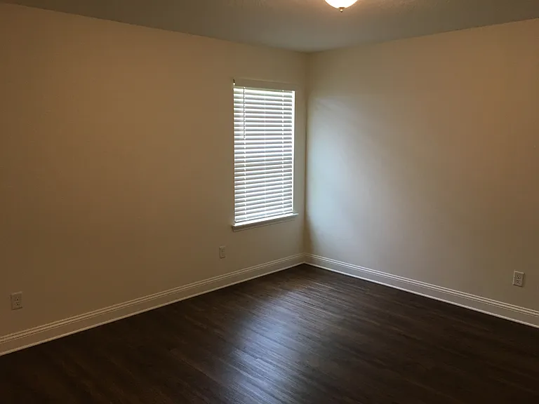 3173 Creek Village Lane Grn — Photo 16
