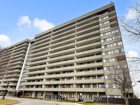 1300 Mississauga Valley Blvd #202, Mississauga, ON L5A 3S8