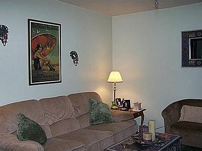 3rd image of 19675 Dubois Ave