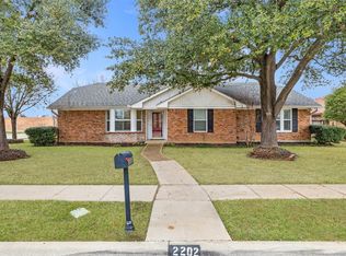 2202 Club Meadow Dr, Garland, TX 75041
