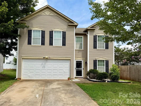 4411 Palustris Ct, Charlotte, NC 28269