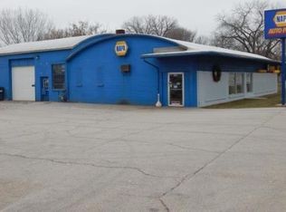 804 S Main St, Jefferson, WI 53549