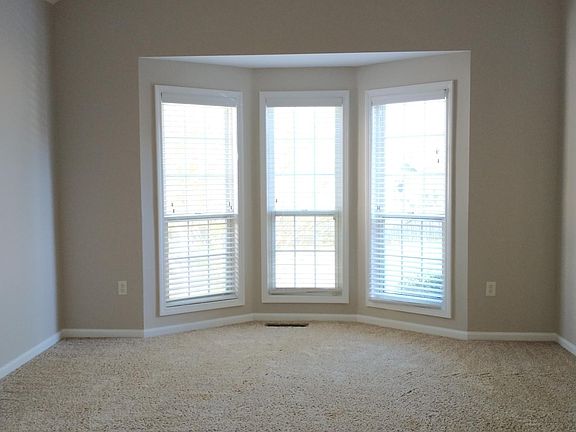 2nd image of 2810 School Side Way