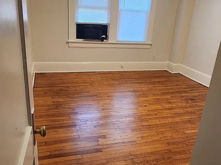 1197 N Virginia Ave NE — Photo 12