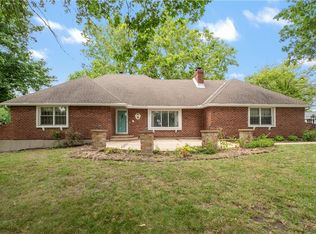1150 NE Colbern Rd, Lees Summit, MO 64086