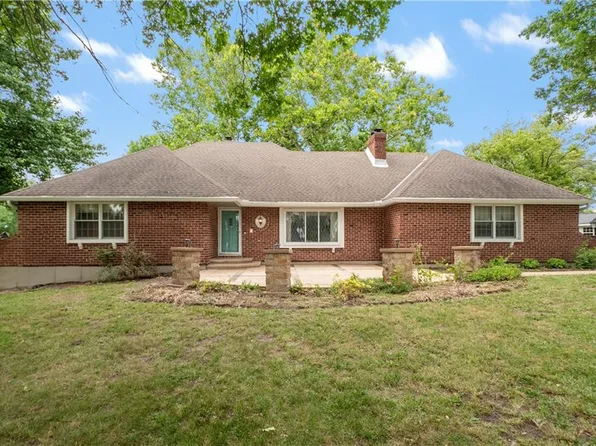 1150 NE Colbern Rd, Lees Summit, MO 64086