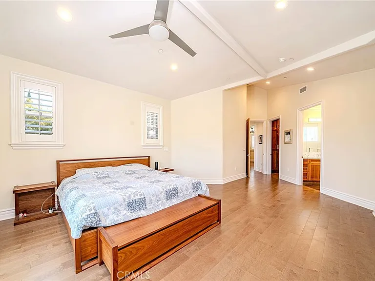 1217 Olive La Canada — Photo 24