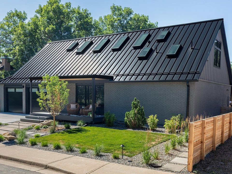 1st image of 1760 Hawthorn Pl