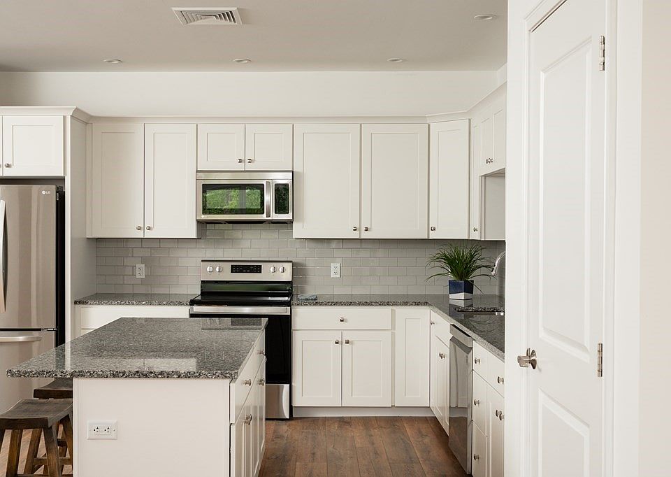 390 Chief Justice Cushing Hwy Cohasset, MA, 02025 Apartments for Rent