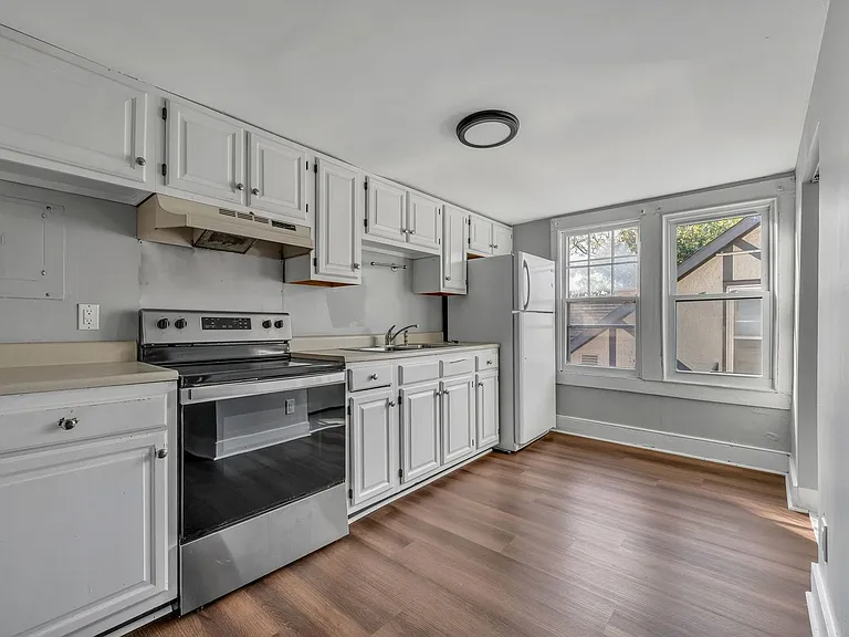 2512 Natchez Trce #B — Photo 17