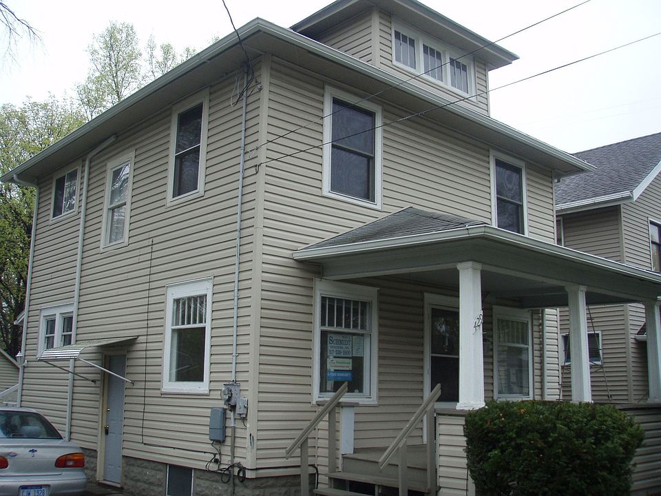 1st image of 429 S Clemens Ave