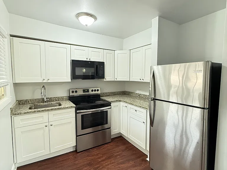 1080 N Wheeling Rd #301 — Photo 1